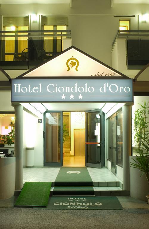 Hotel Ciondolo D'Oro Rimini Kültér fotó