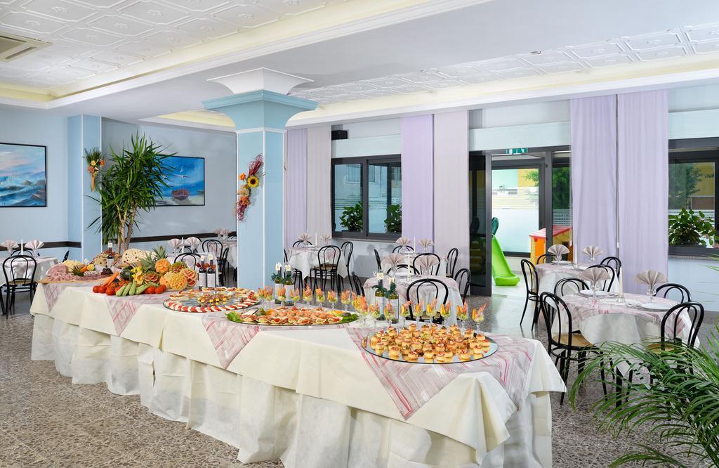 Hotel Ciondolo D'Oro Rimini Kültér fotó